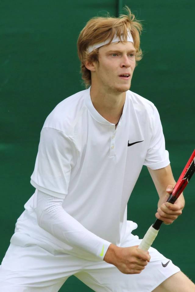 在队内寻找 在队内寻找